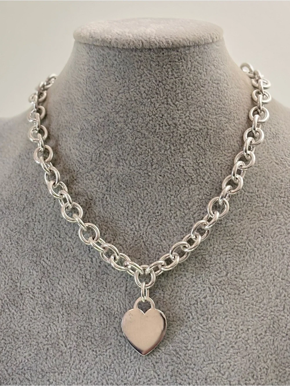Tiffany & Co. Sterling silver Engravable Heart Tag Necklace 16